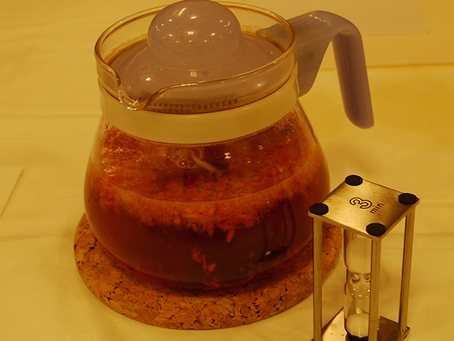 OMO O2O サスティナブル施策 デザイン 販促デザイン O2O 紅茶のワークショップ